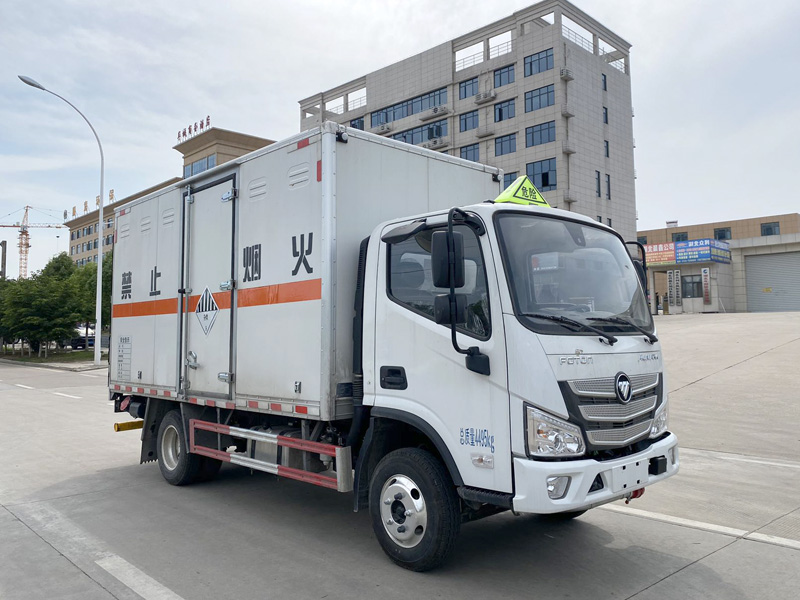 雜項危險物品廂式運(yùn)輸車，運(yùn)輸車，運(yùn)輸車廠家，楚勝集團(tuán)